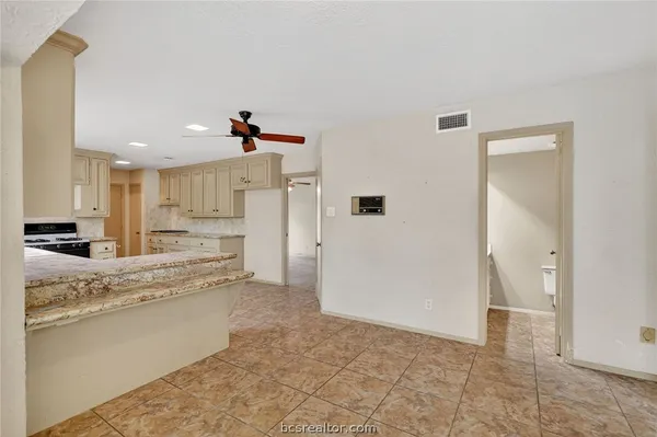$469,000 | 2911 Partridge Circle, Bryan, TX 77802