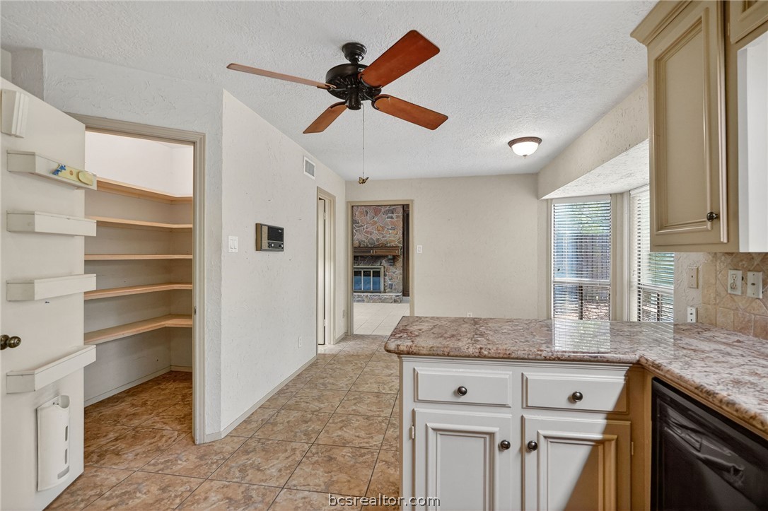 2911 Partridge Circle Bryan, TX 77802 - Photo 13 of 50