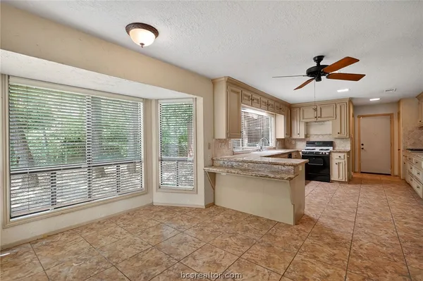 $469,000 | 2911 Partridge Circle, Bryan, TX 77802
