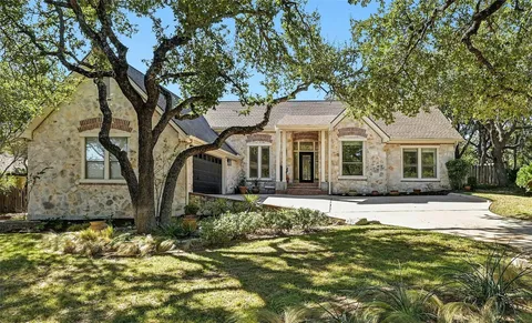 $995,000 | 201 Explorer, Lakeway, TX 78734