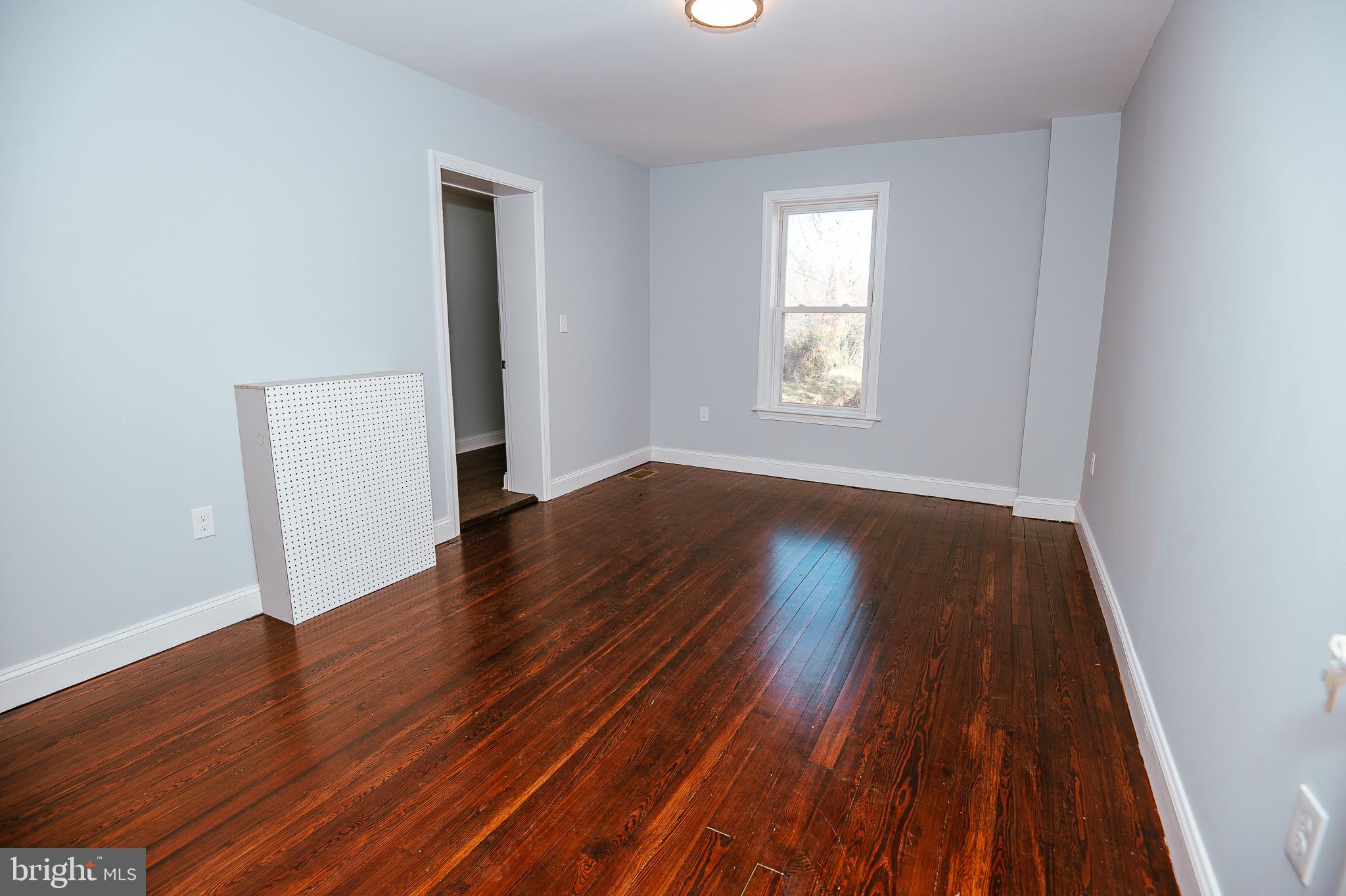 54 East Avenue Hagerstown, MD 21740 - Photo 14 of 33 Room 1