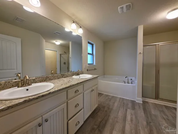 $1,975 | 4411 Fiske Street, Pace, FL 32571