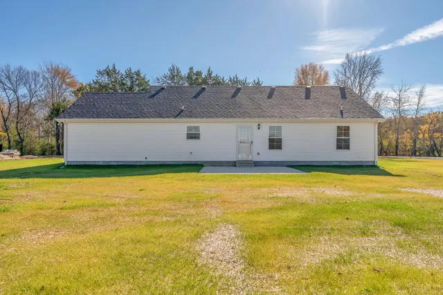 $350,000 | 585 Paynes Church Road, Winchester, TN 37398