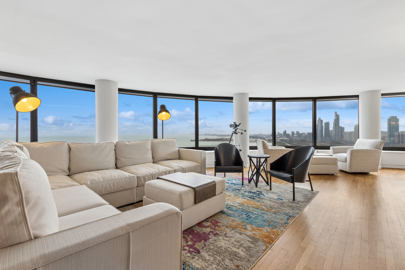 155 North Harbor Drive, Unit 2512 Chicago, IL 60601 - Photo 2 of 34