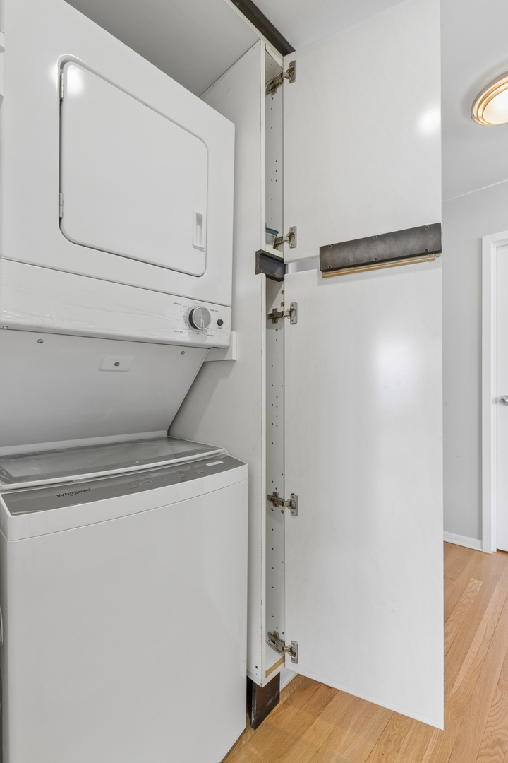 155 North Harbor Drive, Unit 2512 Chicago, IL 60601 - Photo 24 of 34