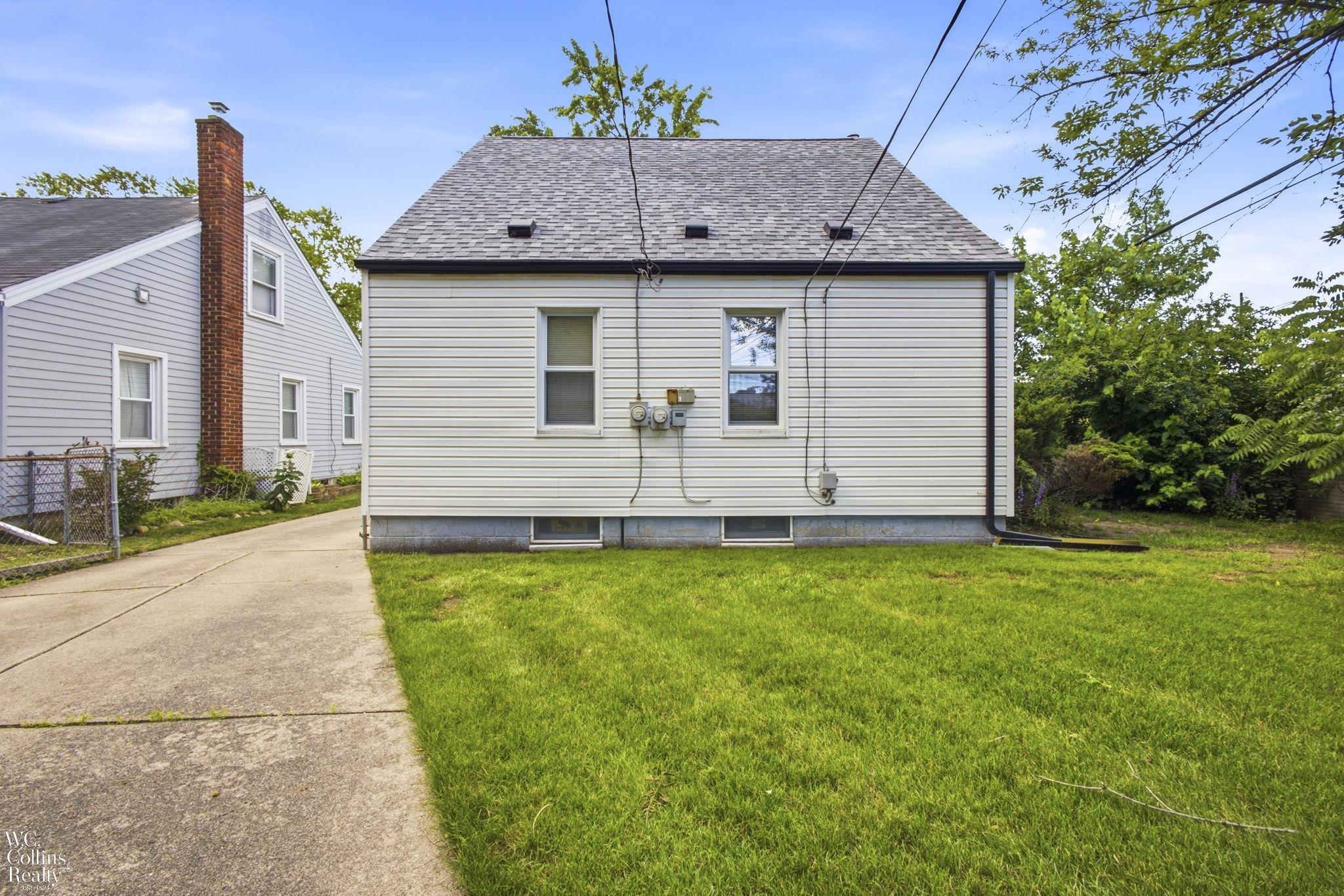 2446 Harvard Road Berkley, MI 48072 - Photo 31 of 33