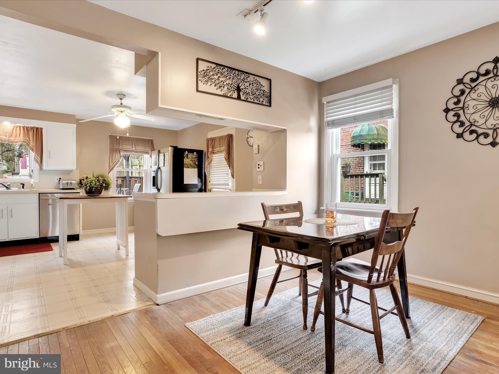 1156 Jamaica Road Lancaster, PA 17602 - Photo 11 of 30 Dining Area