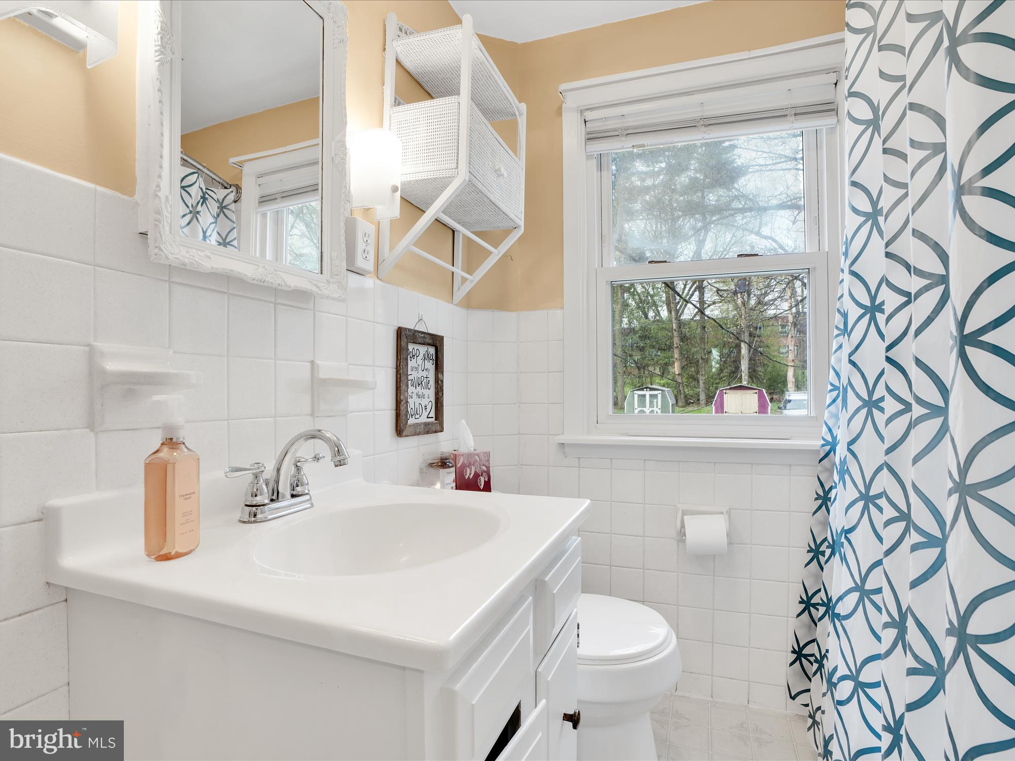 1156 Jamaica Road Lancaster, PA 17602 - Photo 18 of 30 Upstairs Bathroom