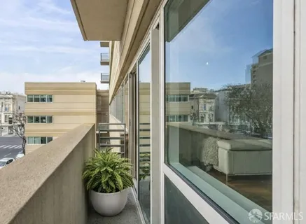 $1,050,000 | 1388 Gough Street, Unit 406, San Francisco, CA 94109