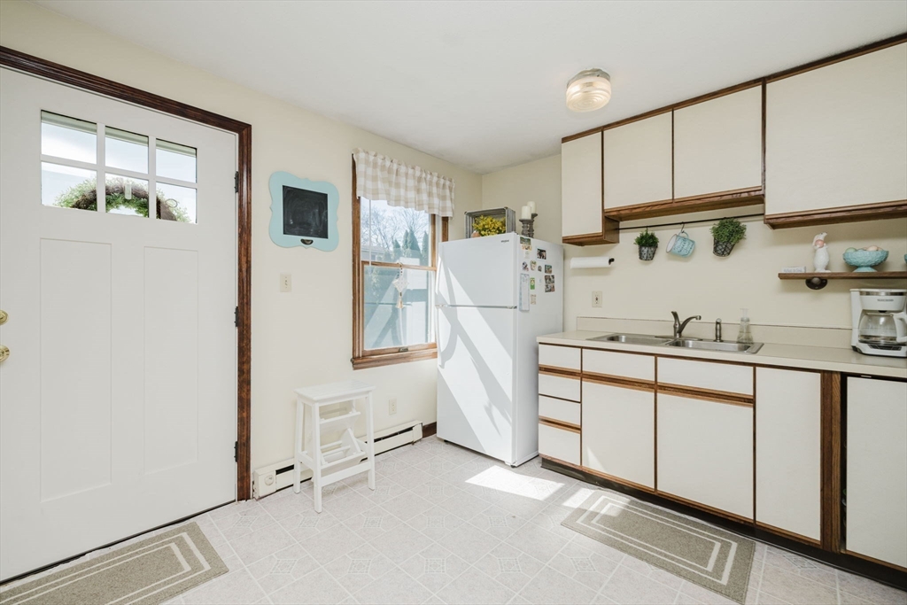 183 Eldridge Street Taunton, MA 02780 - Photo 21 of 40