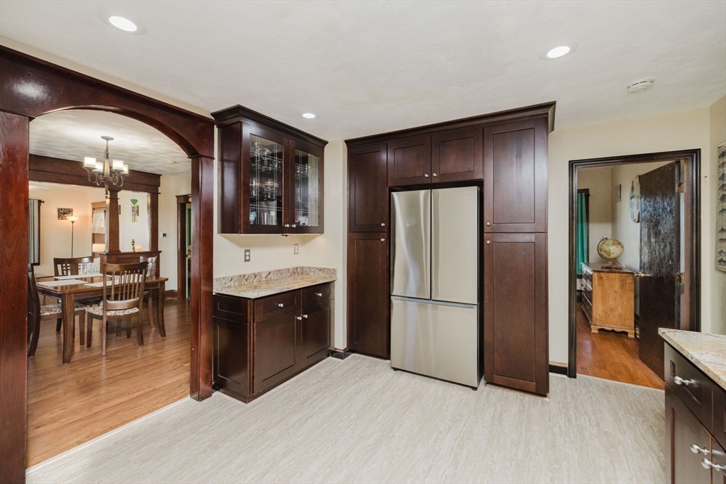 183 Eldridge Street Taunton, MA 02780 - Photo 5 of 40