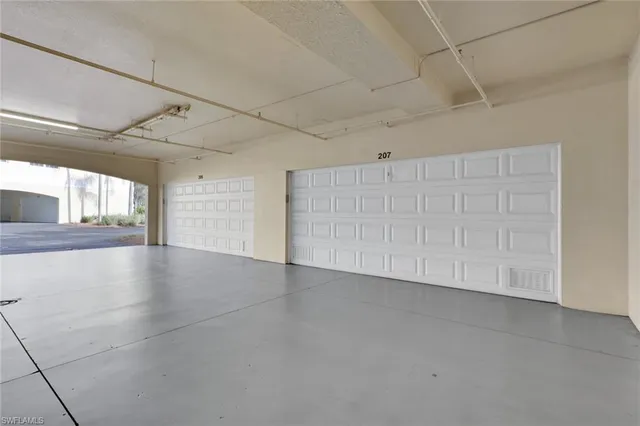 $515,000 | 4863 Hampshire Court, Unit 207, Naples, FL 34112