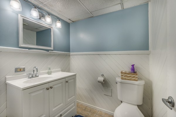 114 Edgemere Road Lynn, MA 01904 - Photo 16 of 30 Gallery Image 16