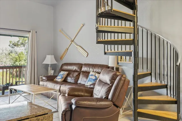 $180,000 | 15 1st Street West, Unit 307, Steinhatchee, FL 32359