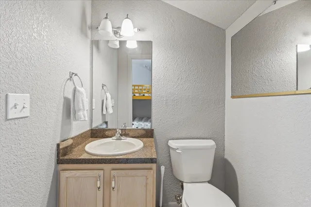 $180,000 | 15 1st Street West, Unit 307, Steinhatchee, FL 32359