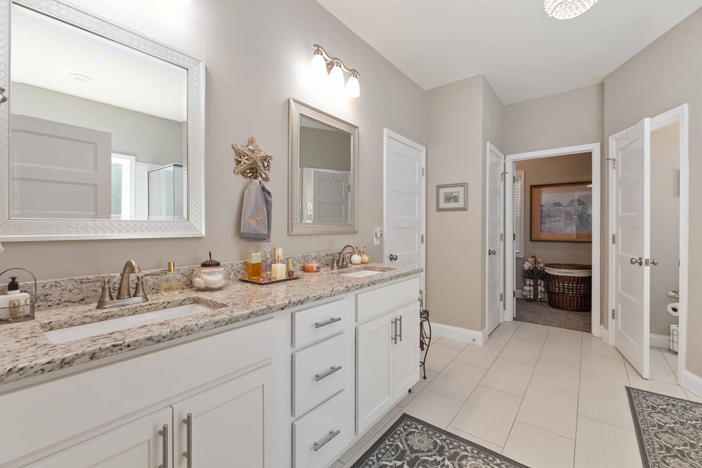 5730 Lower Blue Springs Road Hamilton, GA 31811 - Photo 32 of 40 Large Master Bathroom