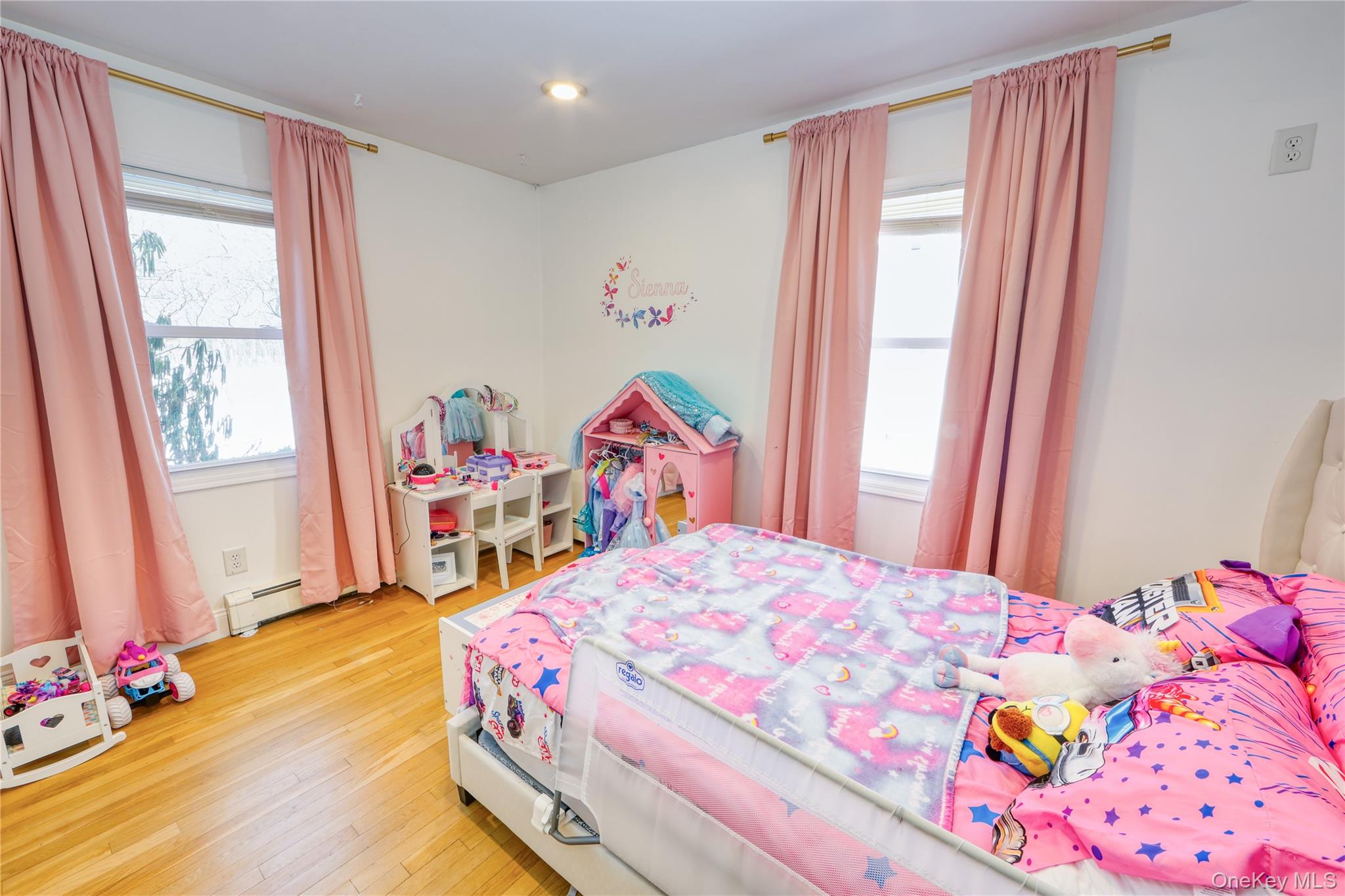 219 Pond Road Bohemia, NY 11716 - Photo 15 of 31