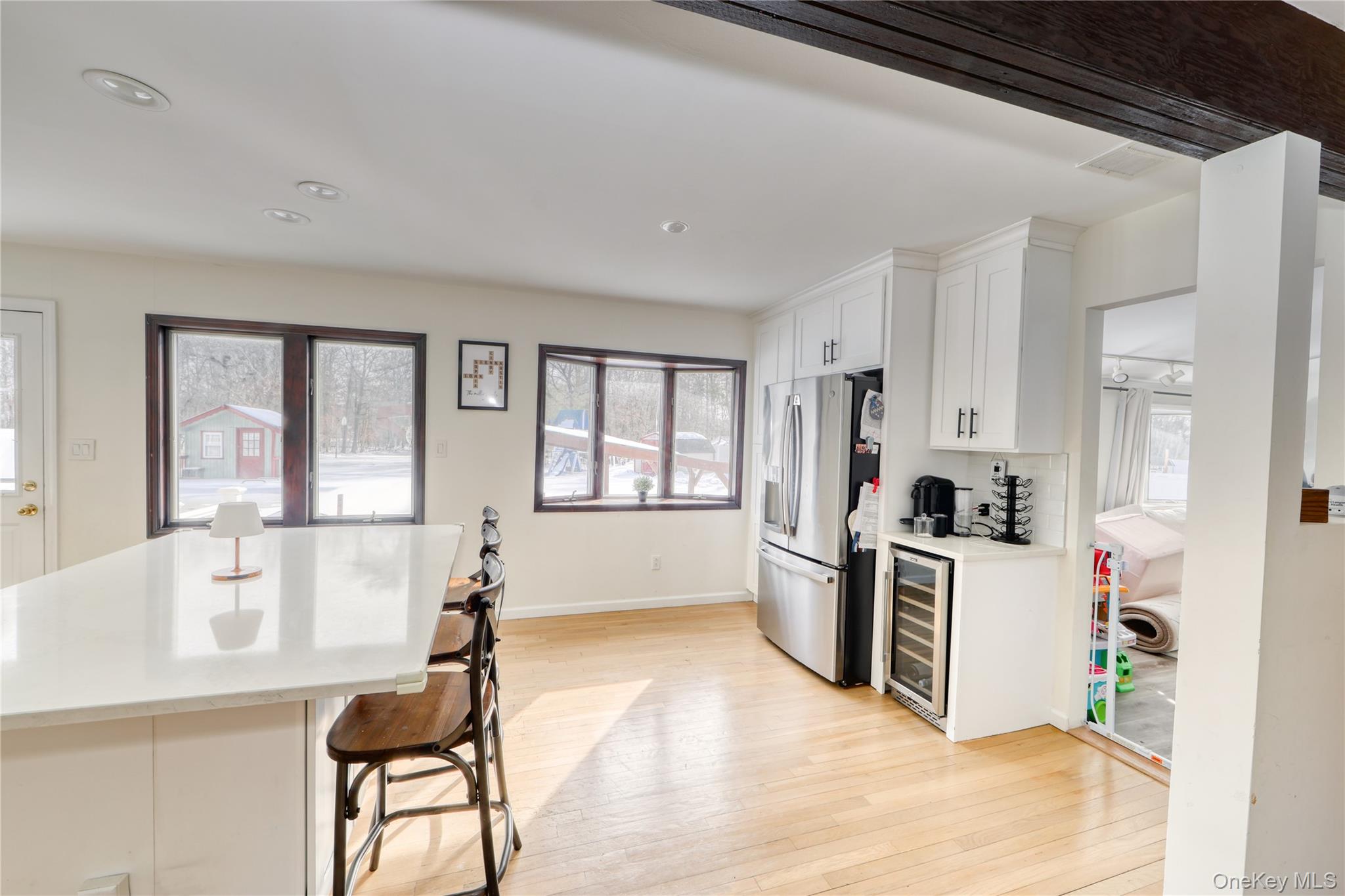 219 Pond Road Bohemia, NY 11716 - Photo 22 of 31