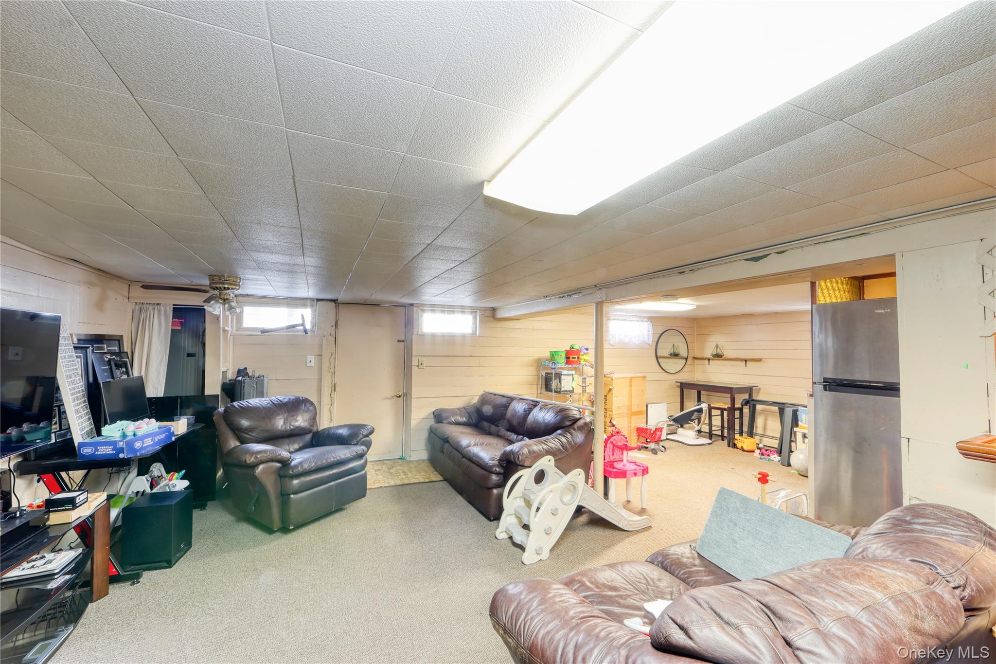 219 Pond Road Bohemia, NY 11716 - Photo 25 of 31