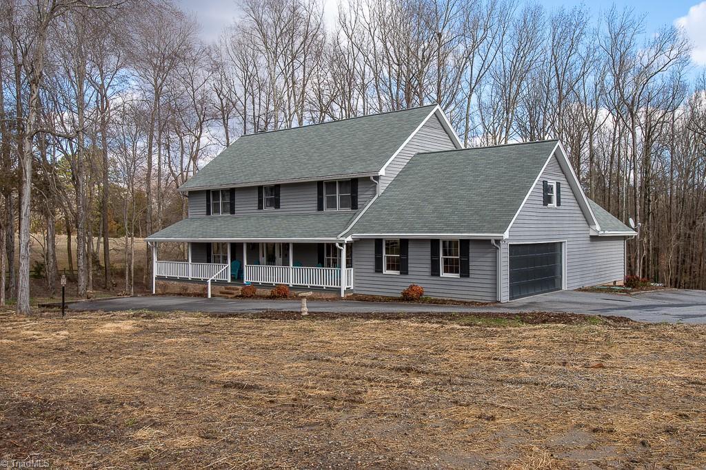 1916 North Clodfelter Road High Point, NC 27265 - Photo 2 of 32 Gallery Image 2
