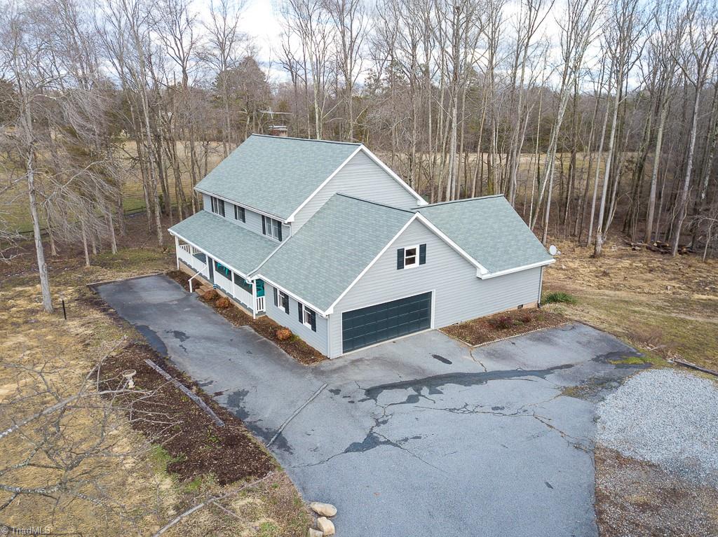 1916 North Clodfelter Road High Point, NC 27265 - Photo 31 of 32 Gallery Image 31