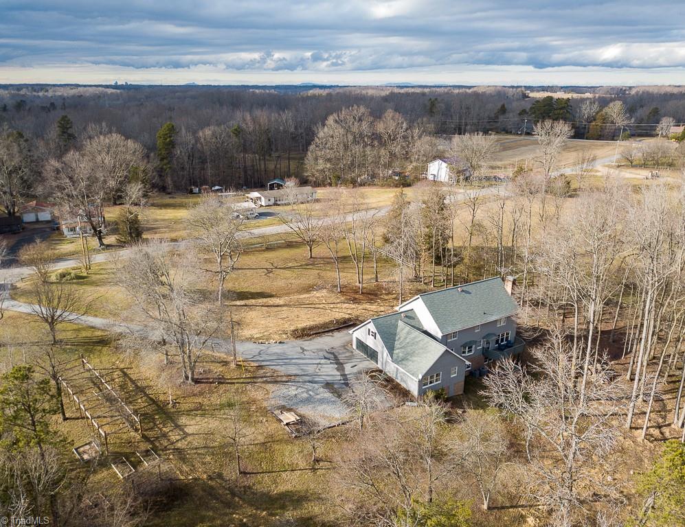 1916 North Clodfelter Road High Point, NC 27265 - Photo 32 of 32 Gallery Image 32