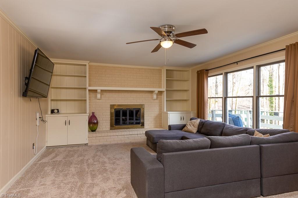 1916 North Clodfelter Road High Point, NC 27265 - Photo 8 of 32 Gallery Image 8
