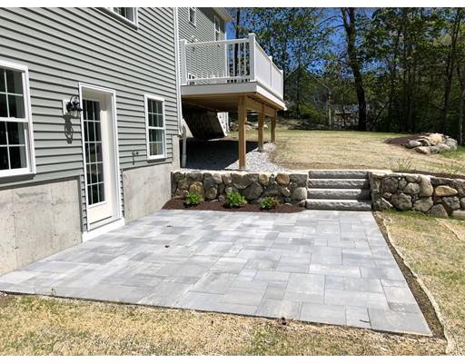 3 Peach Orchard Road Burlington, MA 01803 - Photo 4 of 29 Gallery Image 4
