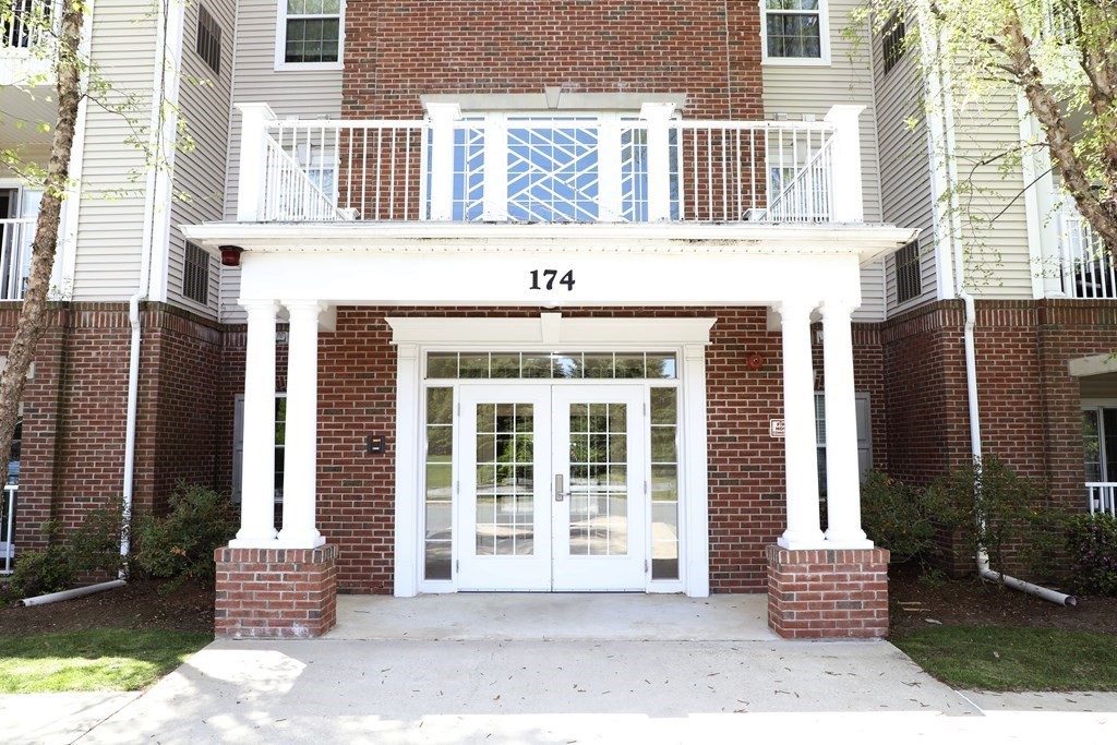 174 Haverhill Street, Unit 314, Andover, MA 01810 Compass