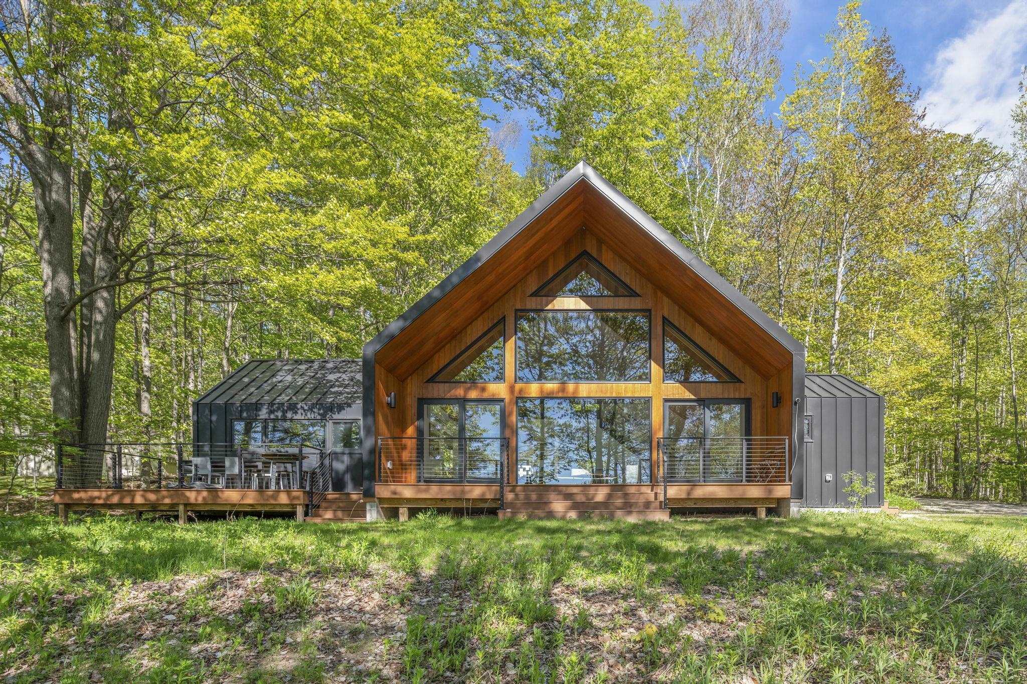 5091 Miles Road East Jordan, MI 49727 - Photo 1 of 59