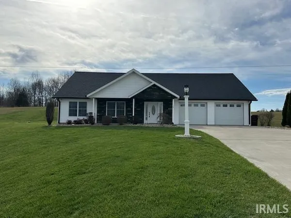 $479,900 | 140 Knotting Hill Drive, Springville, IN 47462