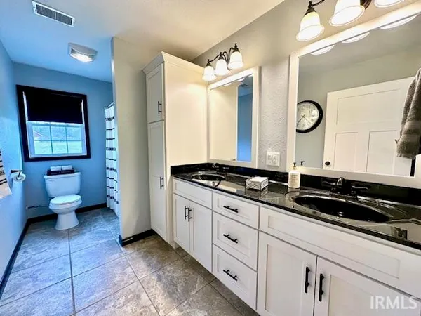 $479,900 | 140 Knotting Hill Drive, Springville, IN 47462