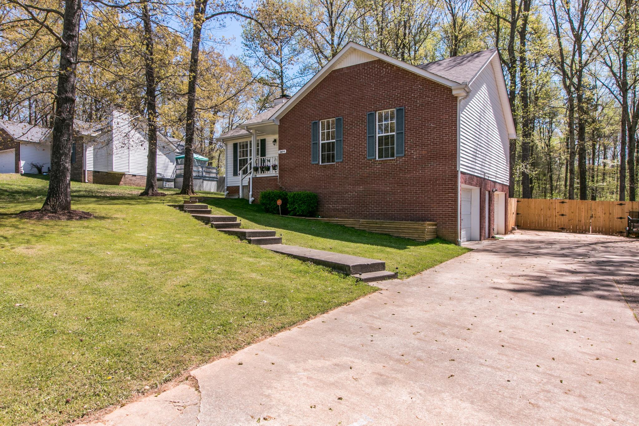 3494 Hunters Ridge Woodlawn, TN 37191 - Photo 4 of 27 Gallery Image 4