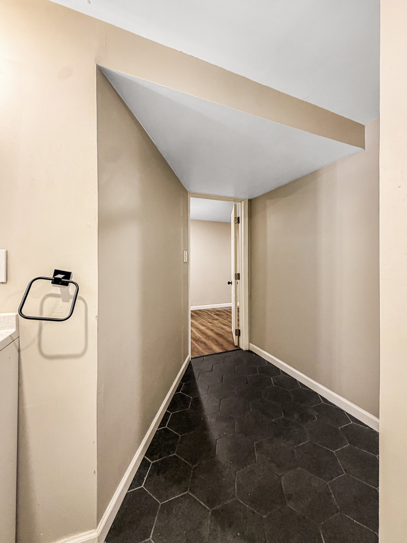 7241 Beloit Avenue Bridgeview, IL 60455 - Photo 25 of 26 a view of an empty room