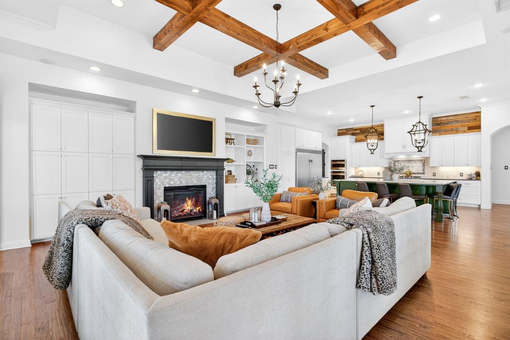 301 Rustic View Lane Aledo, TX 76008 - Photo 10 of 40