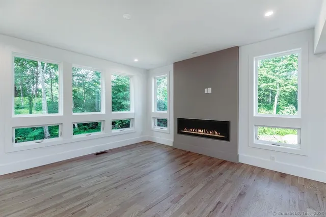 $1,499,900 | 4 B Vona Way, Newtown, CT 06470