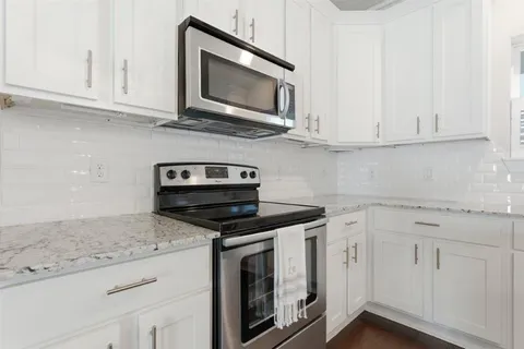 $189,000 | 1220 Pithon Street, Unit 9, Lake Charles, LA 70601