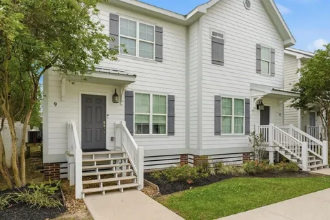 $189,000 | 1220 Pithon Street, Unit 9, Lake Charles, LA 70601