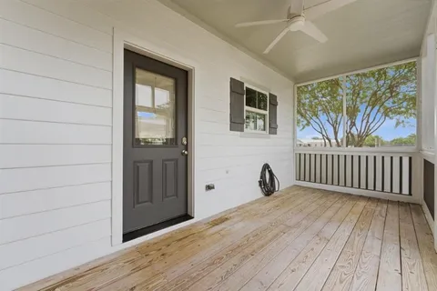 $189,000 | 1220 Pithon Street, Unit 9, Lake Charles, LA 70601