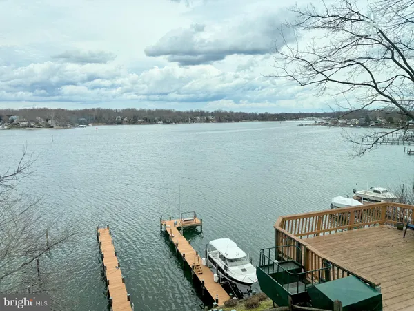 $1,749,999 | 112 Park Avenue, Edgewater, MD 21037