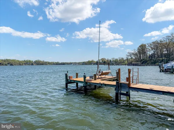 $1,749,999 | 112 Park Avenue, Edgewater, MD 21037