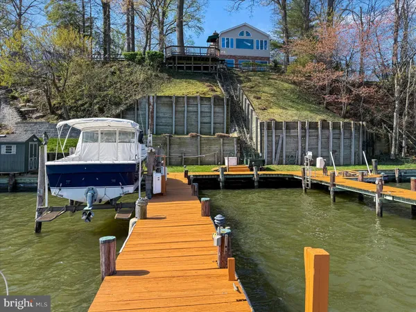 $1,749,999 | 112 Park Avenue, Edgewater, MD 21037