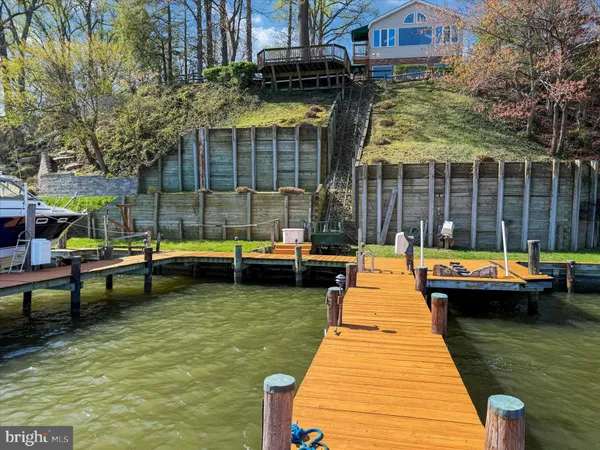 $1,749,999 | 112 Park Avenue, Edgewater, MD 21037