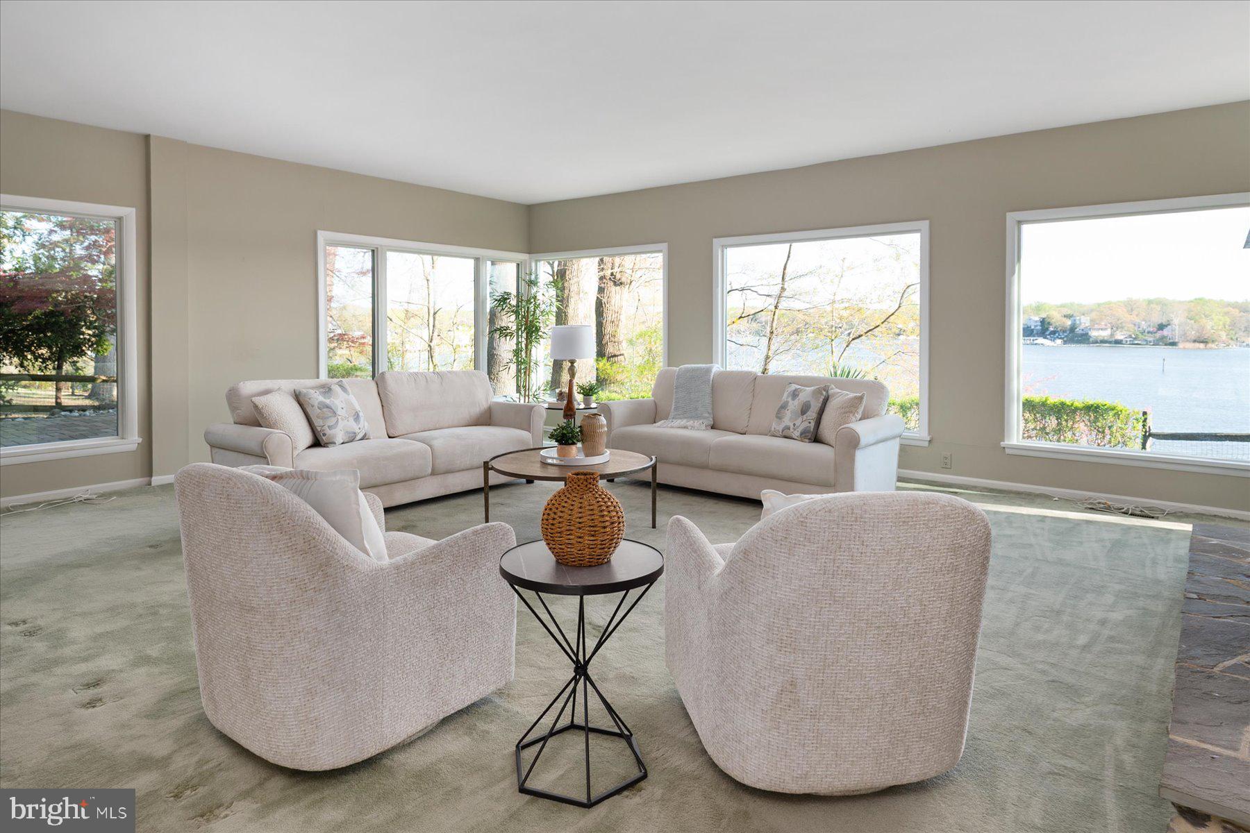 112 Park Avenue Edgewater, MD 21037 - Photo 10 of 58 Living Room