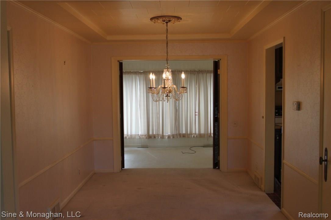 1399 Torrey Road Grosse Pointe, MI 48236 - Photo 8 of 29 IMG_5046.JPG