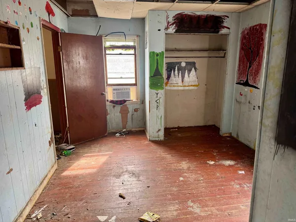 $40,000 | 614 East Center Street, Hazleton, IN 47640