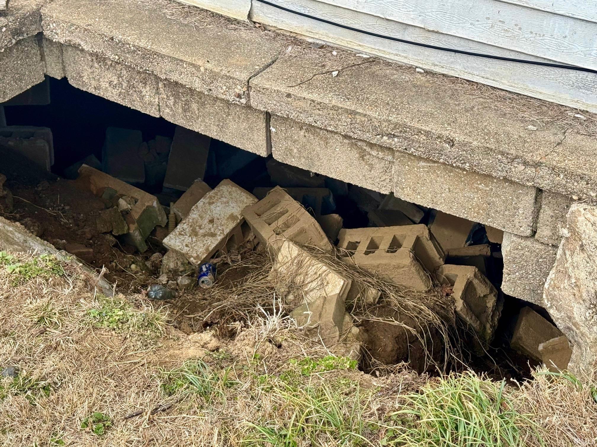 614 East Center Street Hazleton, IN 47640 - Photo 6 of 15