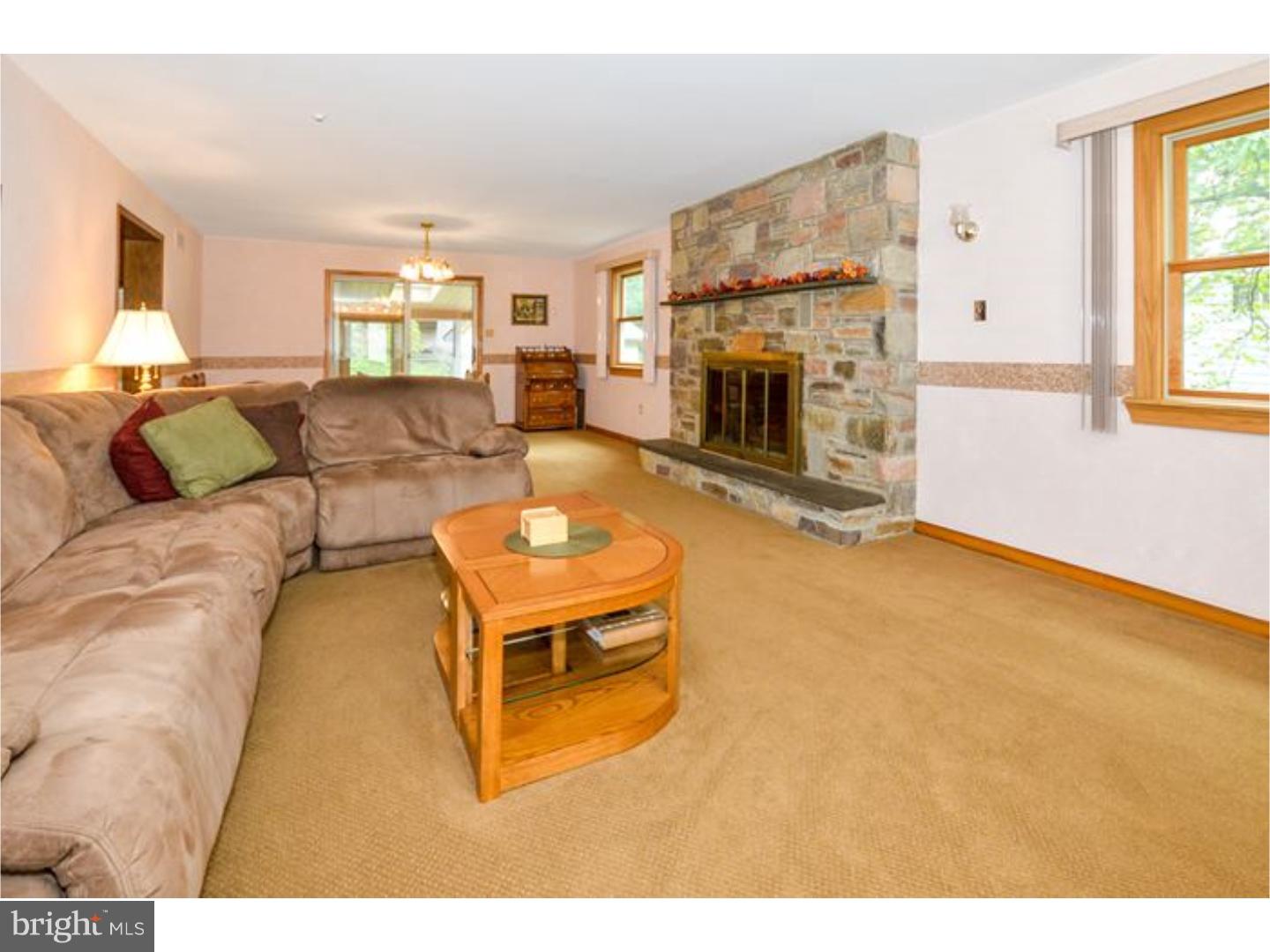 1319 Church Road Wyncote, PA 19095 - Photo 4 of 24