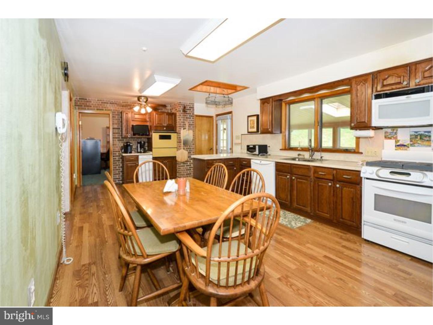 1319 Church Road Wyncote, PA 19095 - Photo 7 of 24