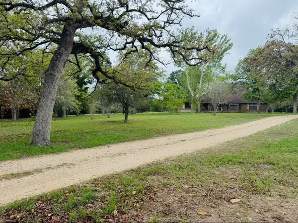 $549,000 | 2410 State Highway 95, Elgin, TX 78621